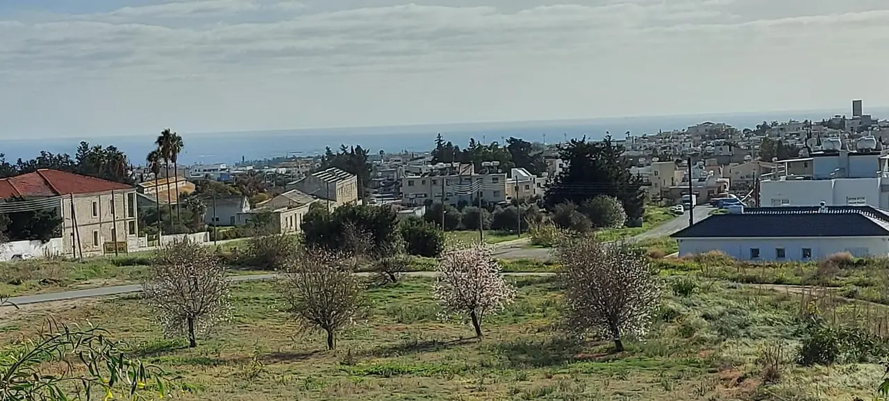 Venus – מגרש עם נוף לים