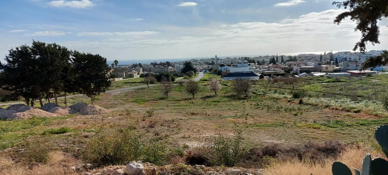Venus – מגרש עם נוף לים