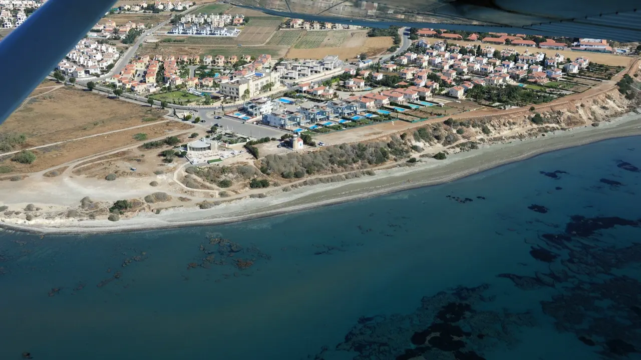 Faros Luxury