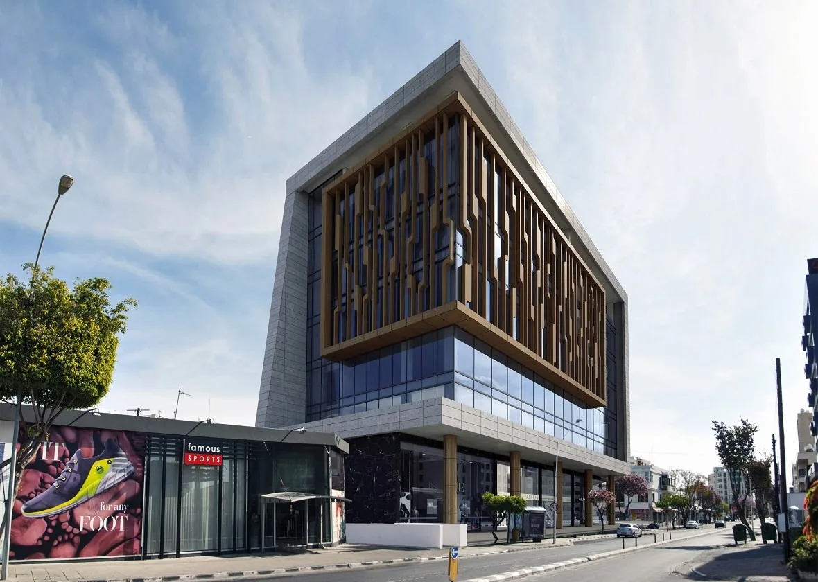 Business Center - Avenue 15