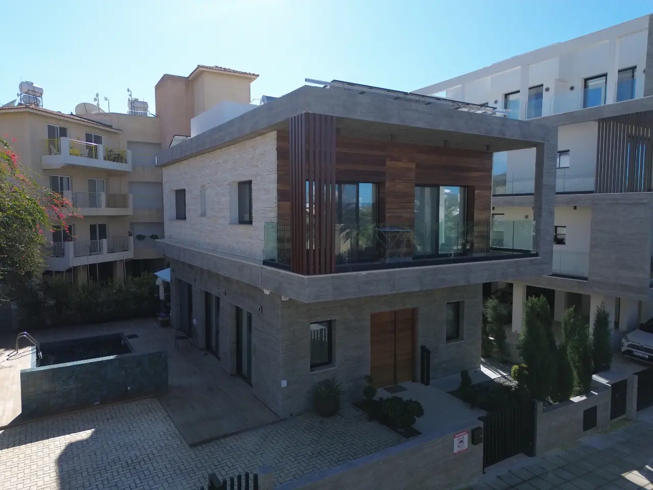 Elegant Villa – וילת יוקרה במרחק הליכה מהחוף