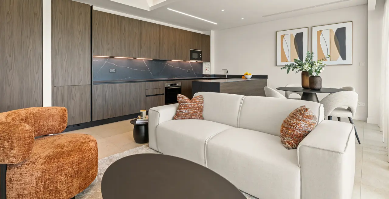Robin Apartments West