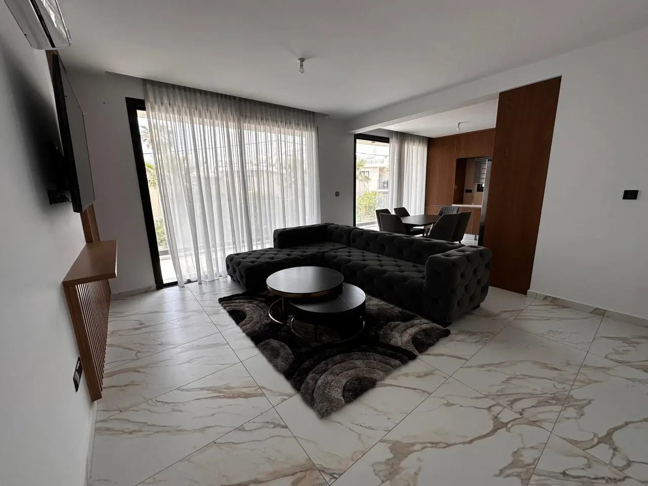 Elegant Complex – דירות יוקרה ופנטהאוז במרחק הליכה מהחוף