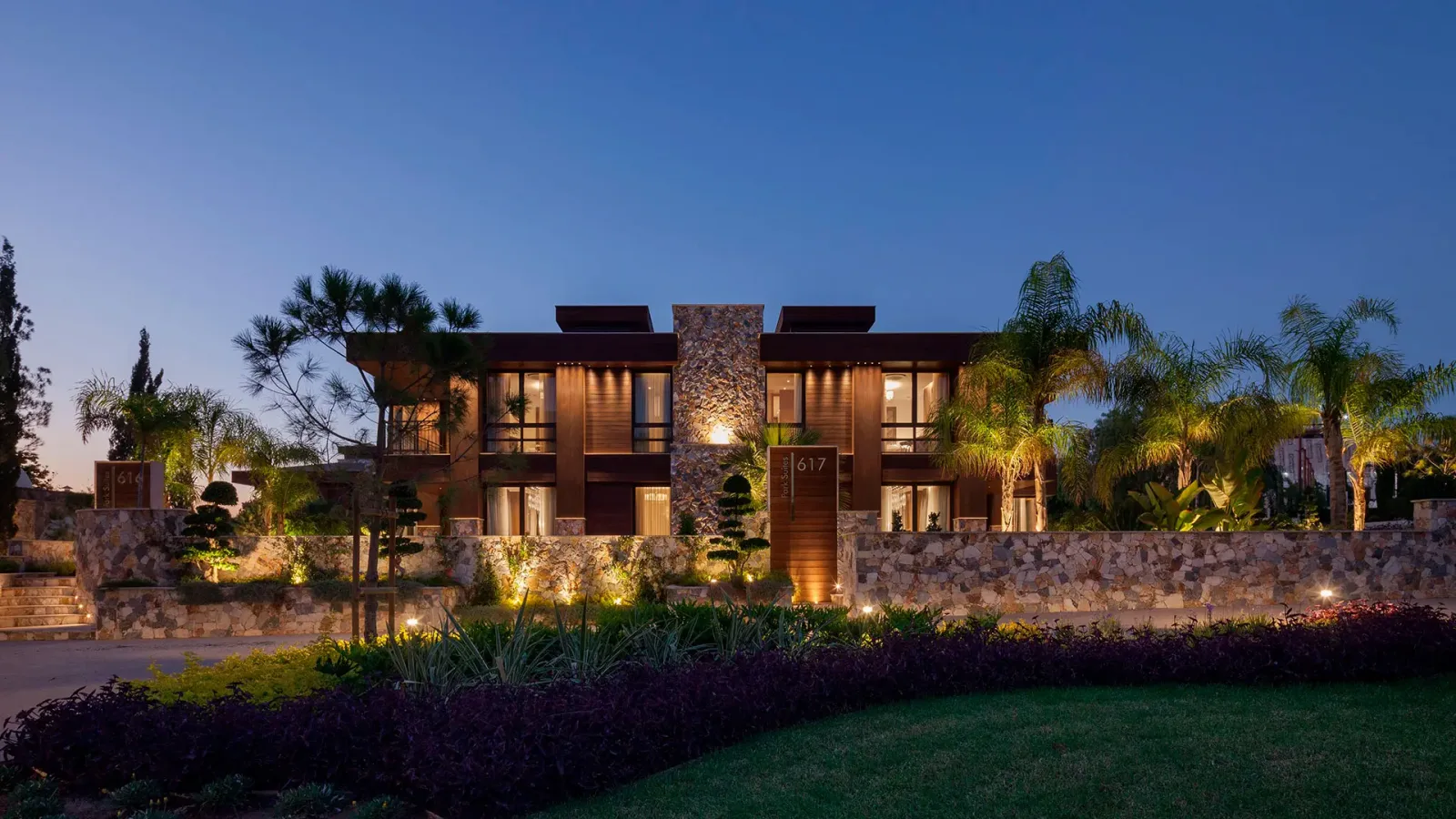 PARK SUITES & VILLAS Limassol