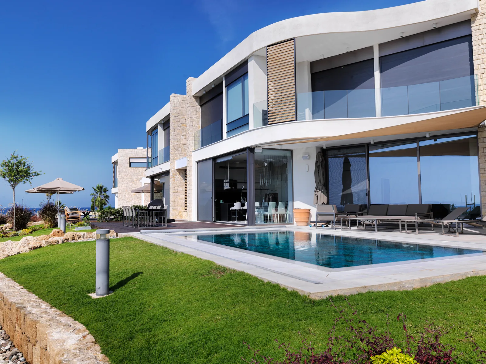 Apollo Beach Villas