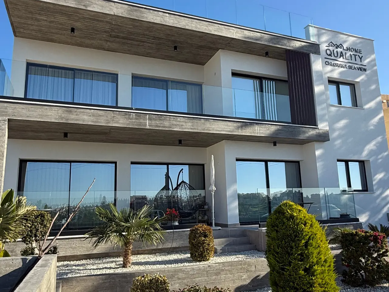 Chloraka Seaview – דירות 1, 2, 3 חדרי שינה ופנטהאוז