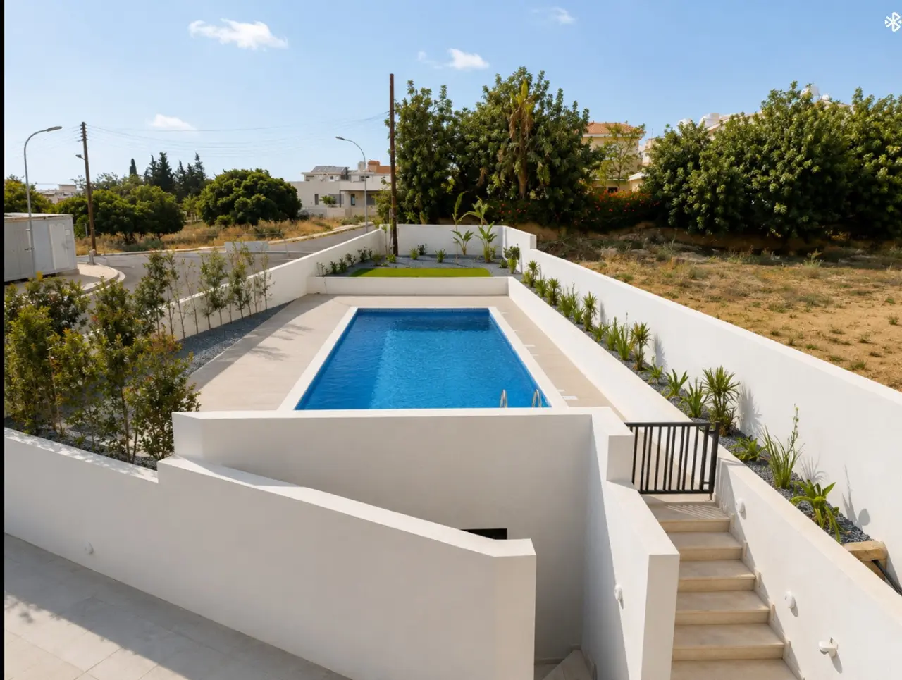 Modern Three Bedroom Apartment for Rent in Konia