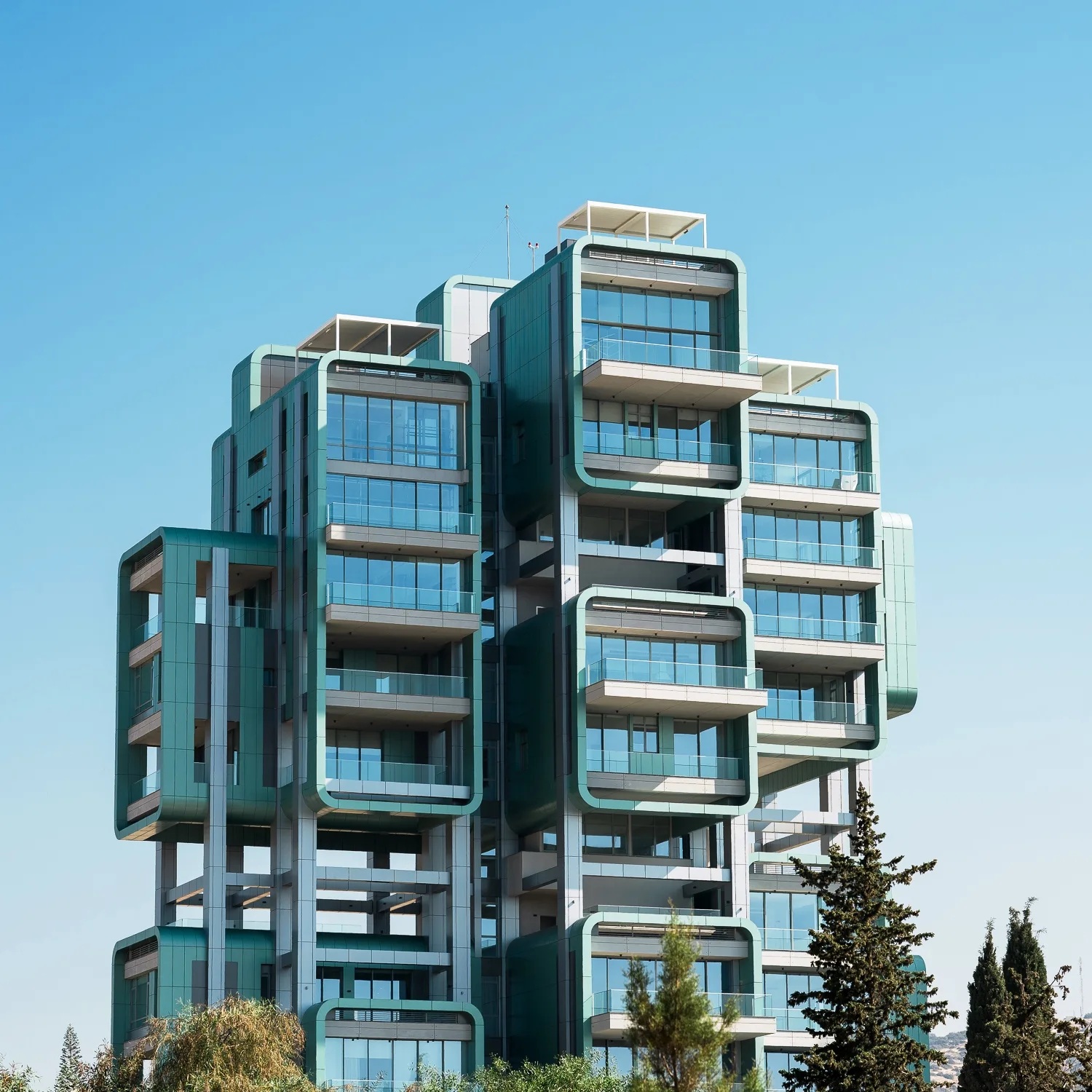 iHome Highrise Apartments