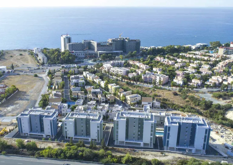 Atlantida Courts