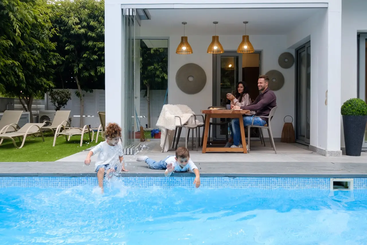 The Lighthouse Villas — מנאו
