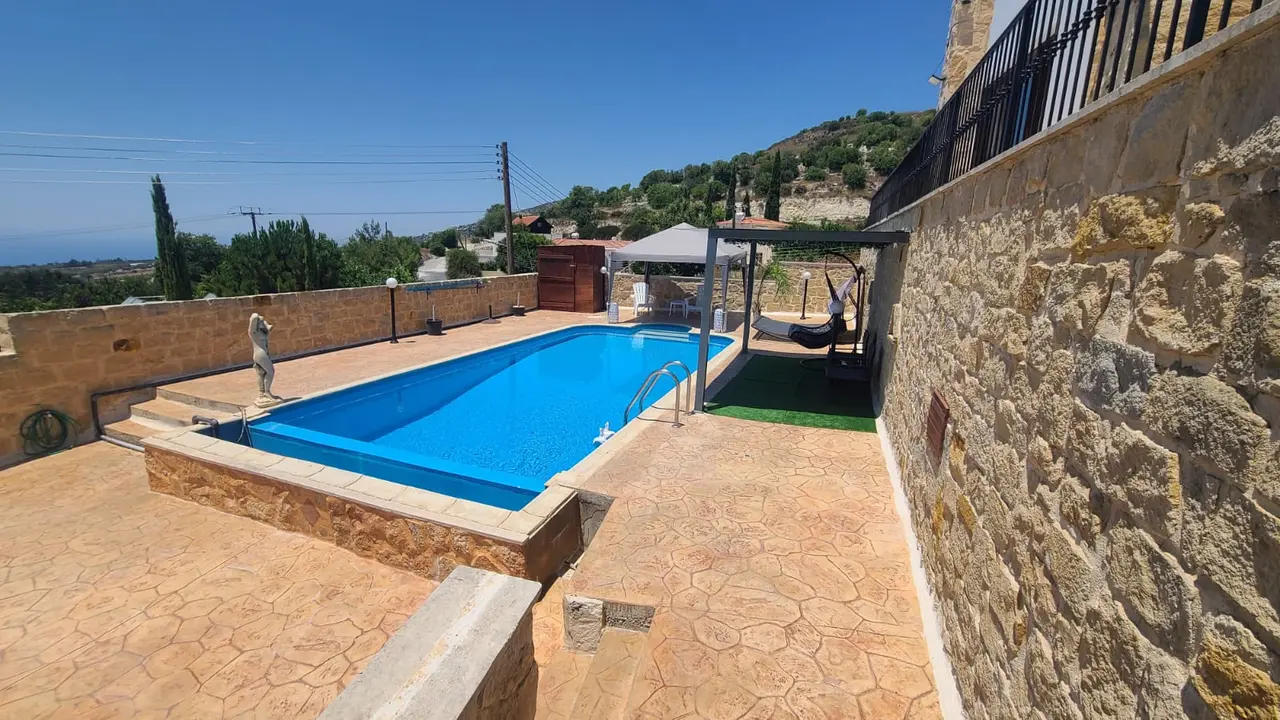 For Sale Resale Villa in Tsada with Pool