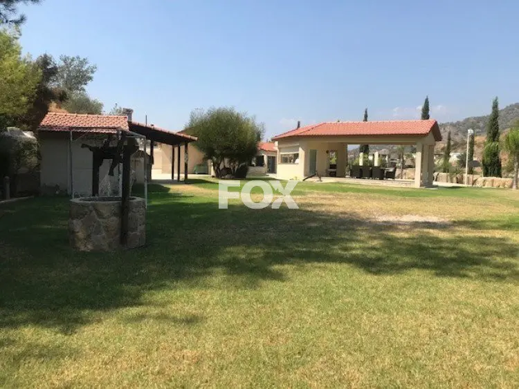 בית פרטי 5 חד׳ למכירה באפסיו